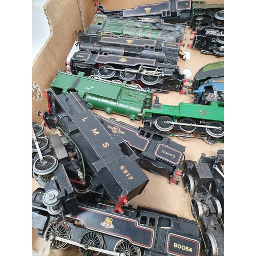 659 - A tray of Hornby Dublo and Acho Locomotives for spares and repairs