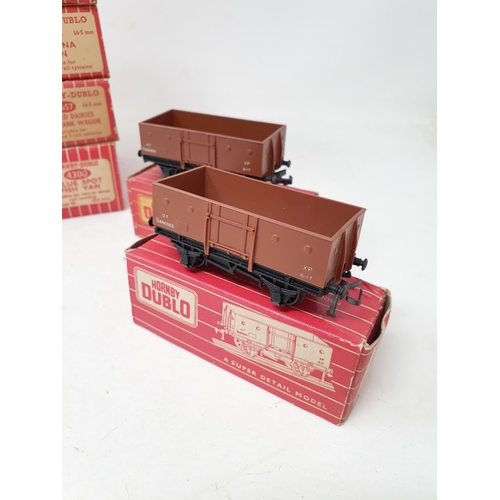 663 - Nineteen Hornby Dublo 2-rail Wagons, some in reproduction boxes