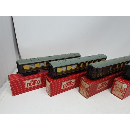 666 - Five boxed Hornby Dublo Pullman Coaches including 3x 4035 'Aries', 4036 'Car No.74' and 4037 'Car No... 