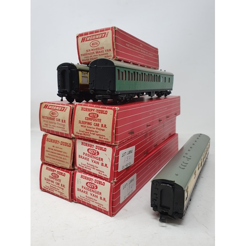 668 - Seven boxed Hornby Dublo Coaches including 4048, 4071, 2x 4075, 4076 and 4078, two unboxed Corridor ... 