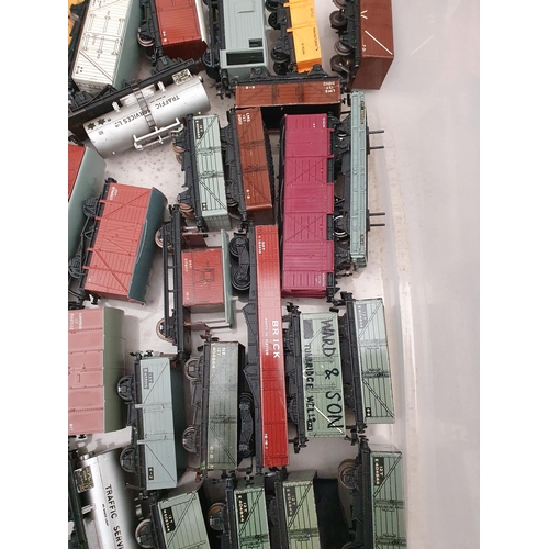 688 - Box containing approximately 40 unboxed Hornby Dublo Wagons