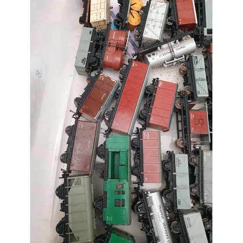 688 - Box containing approximately 40 unboxed Hornby Dublo Wagons