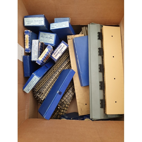 699 - Two boxes of Hornby Dublo 3-rail Track and lineside Accessories including Points, Signals, Loading G... 