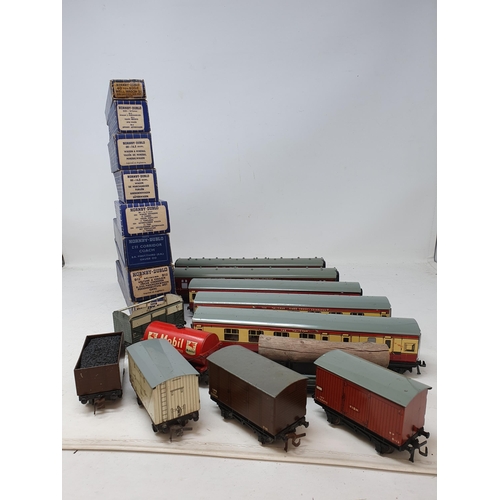 715 - Three boxed Hornby Dublo 3-rail Corridor Coaches, five unboxed Corridor Coaches, five boxed Wagons a... 