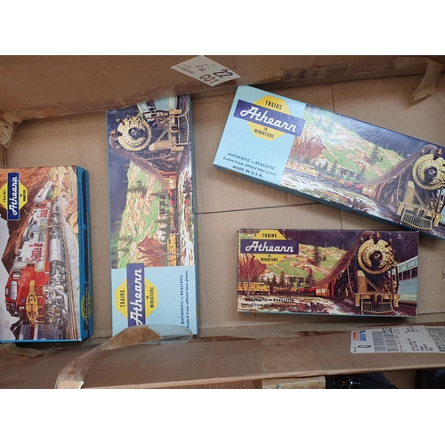 721 - Nine boxed Ahearn HO scale American Locomotives and three boxed Wagons