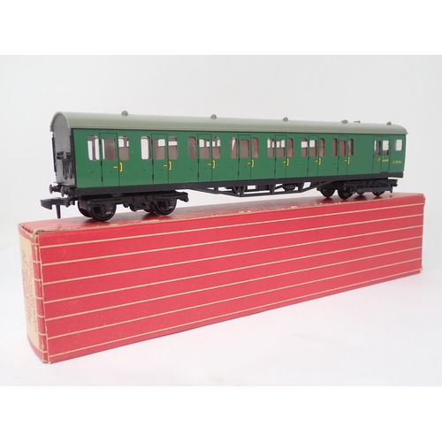 9 - Hornby Dublo 4150 EMU Trailer Coach, unused and boxed. Mint condition, box in near perfect condition... 