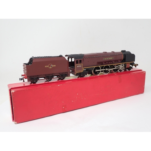 11 - Hornby Dublo 2226 'City of London' Locomotive, boxed, mint condition showing no signs of use to the ... 