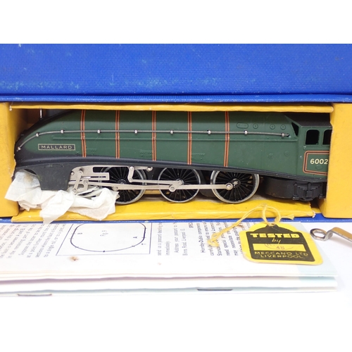 27 - Hornby Dublo L11 'Mallard' Locomotive, boxed. Mazac wheel version in mint condition showing no signs... 