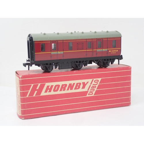 54 - Hornby Dublo 4076 Six-wheel Brake Van, unused, boxed. Model in mint condition, box near perfect with... 