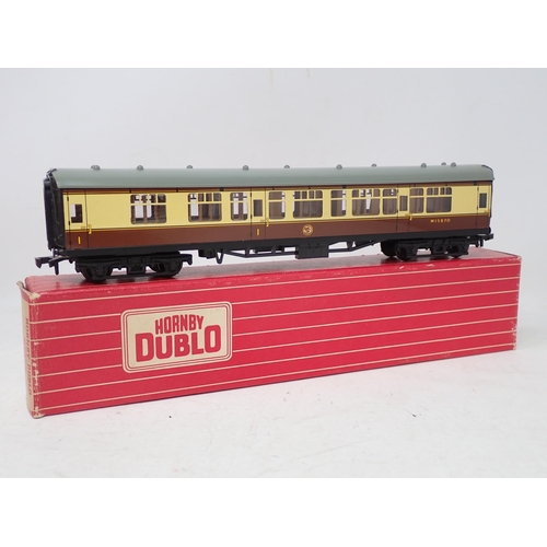 57 - Seven boxed Hornby Dublo BR and WR super detailed Coaches, near mint to mint. Some coaches unused, c... 