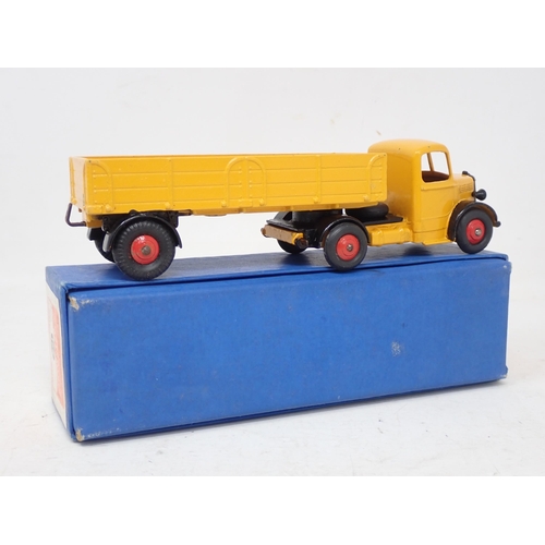 182 - Dinky Toys 521 Bedford Articulated Lorry in yellow and black, boxed