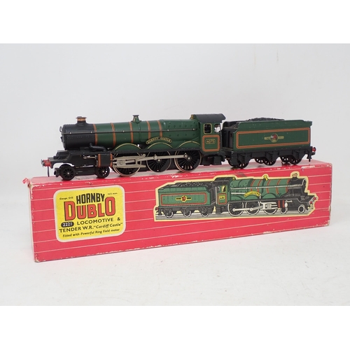 253 - Hornby Dublo 2230 Bo-Bo diesel Locomotive in scarce plain red box. Excellent condition box excellent... 