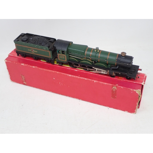 253 - Hornby Dublo 2230 Bo-Bo diesel Locomotive in scarce plain red box. Excellent condition box excellent... 