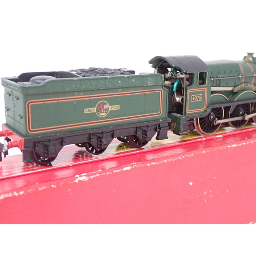 253 - Hornby Dublo 2230 Bo-Bo diesel Locomotive in scarce plain red box. Excellent condition box excellent... 