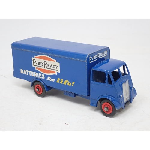 258 - Boxed Dinky Toys 981 Horse Box, roof transfer is a replacement, Dinky Toys 531 Leyland Comet Wagon a... 