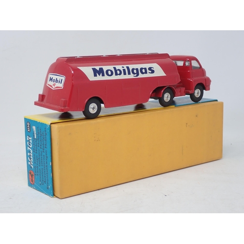 272 - Corgi Major 1110 'Mobilgas' Petrol Tanker, boxed