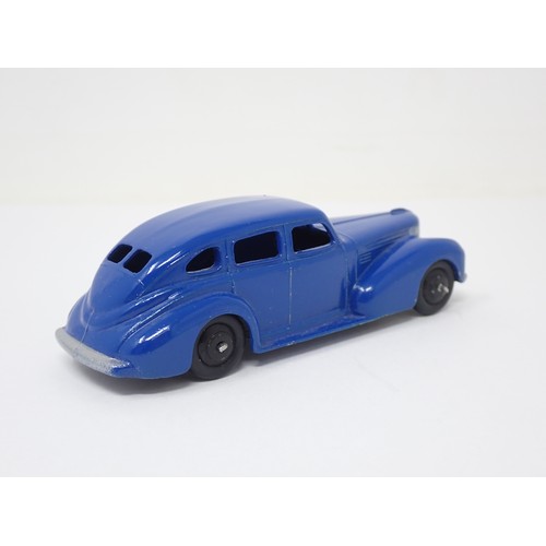 313 - Dinky Toys 39e blue Chrysler