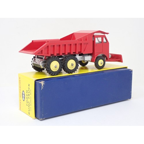 355 - Dinky Supertoys 959 Foden Dump Truck, boxed