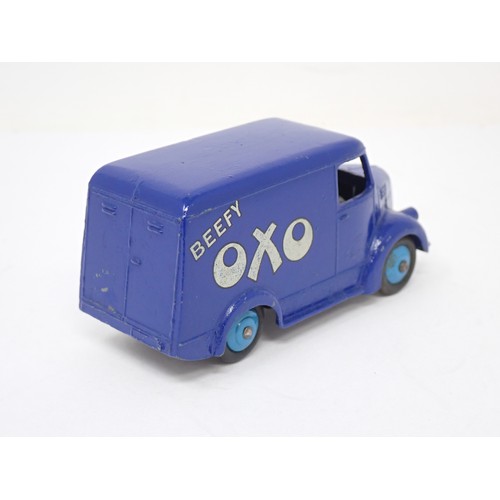 388 - Dinky Toys 31d dark blue Trojan 'Oxo' Van