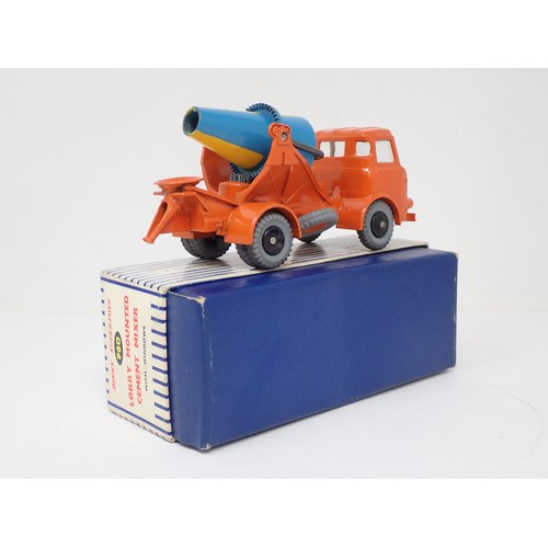 404 - Dinky Supertoys 960 Lorry Mounted Cement Mixer, boxed