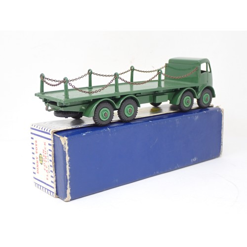 412 - Dinky Toys 905 green Foden Flat Truck with chains, boxed