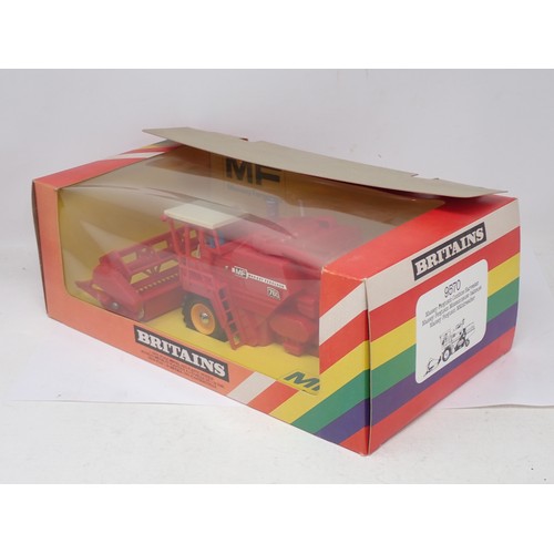 424 - Britain 9570 Massey-Ferguson 760 Combine Harvester, boxed