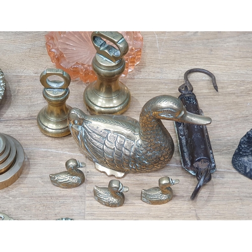 594 - Metalware including, a cast iron Trivet, copper Warming Pan, copper Kettle, brass Jug, brass Trinket... 