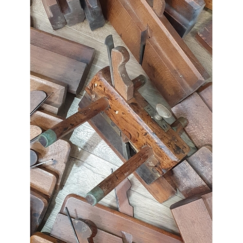 601 - A quantity of Vintage Moulding Planes.