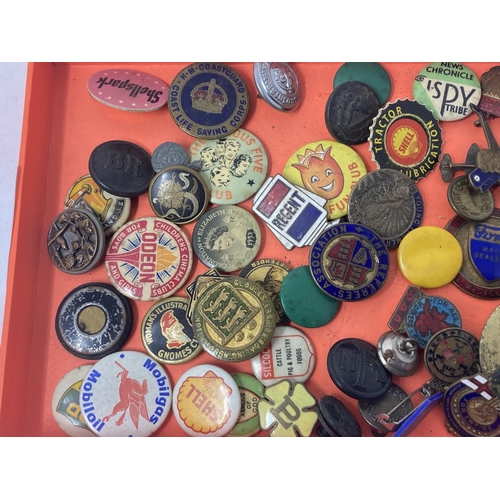 1113 - Approximately 60 assorted Badges and Buttons including 'The Field Judge of Stock 1912', 'Shell Tract... 