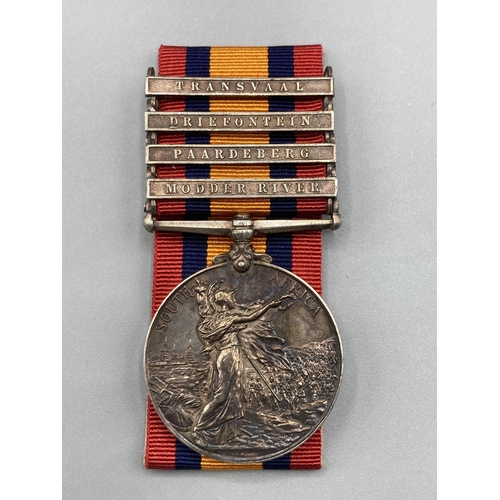 1081 - Queen's South Africa Medal with 'Tansvaal', 'Driefontein', 'Paardeberg' and 'Modder River' clasps to... 