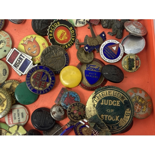 1113 - Approximately 60 assorted Badges and Buttons including 'The Field Judge of Stock 1912', 'Shell Tract... 