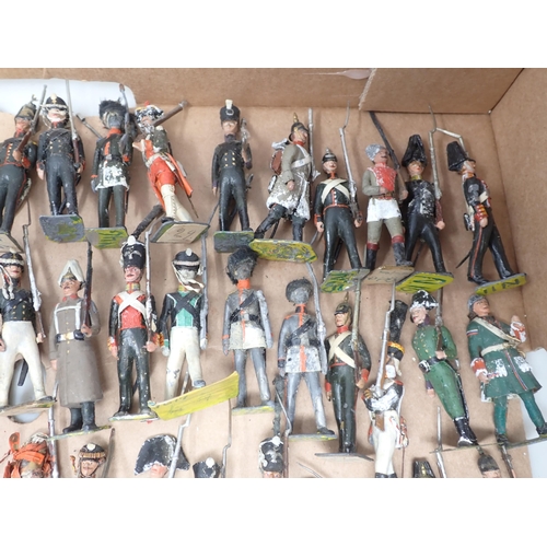 1173 - Approximately 200 hand painted diecast Figures of Soldiers in historical uniforms, some A/F