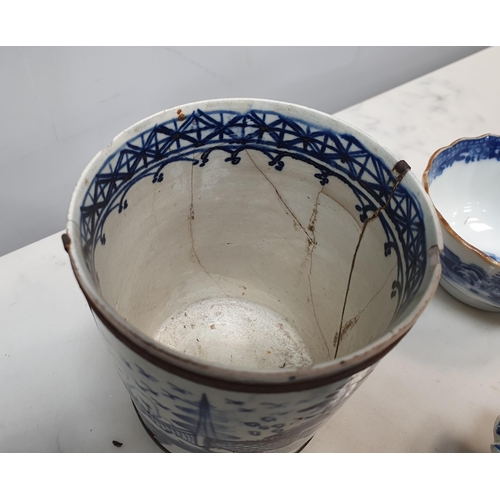 371 - A quantity of 18th & 19th century blue & white Items including Coffee cans, tea Bowls, Pickle leaf D... 