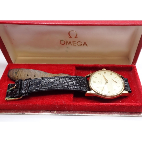 93 - A gentleman's Omega manual wind Wristwatch the cream dial with arabic numerals and subsidiary dial a... 