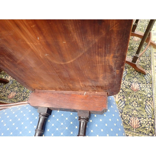 585 - A 19th Century Nest of three rosewood and satinwood strung Occasional Tables with rounded corners mo... 