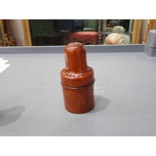 410 - A turned boxwood Bottle Case with threaded cover, 4¼in H, a small turned wood Pestle & Mortar, a tur... 