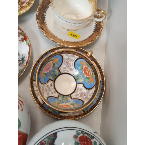 387 - A quantity of blue and white China, a Chinese Ginger Jar and Cover A/F, Aynsley Cups and Saucers, Gl... 