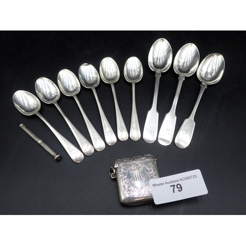 79 - Six George V silver Coffee Spoons, Sheffield 1928, three fiddle pattern Teaspoons, engraved Vesta Ca... 