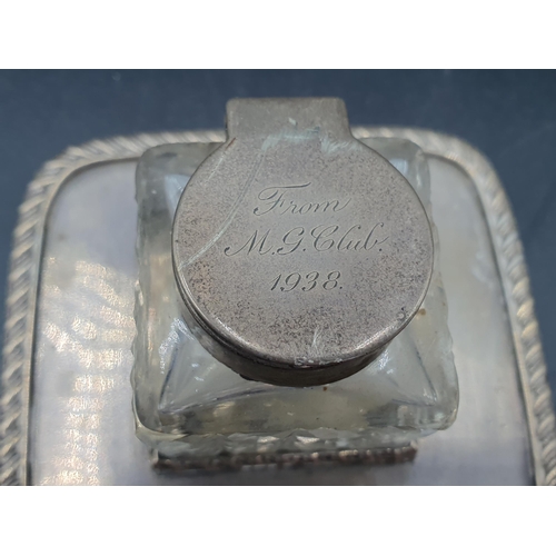 122 - A Victorian silver square Inkwell with gadroon rim on bell feet, Birmingham 1900,  4in