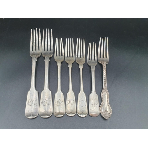 126 - A pair of Victorian silver Dinner Forks, fiddle pattern, engraved initials, London 1862, maker: S.W.... 