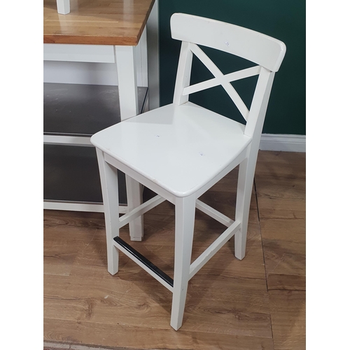 24 - A beech and white painted Breakfast Bar 4ft 1in W x 2ft 11in H with four white painted Stools