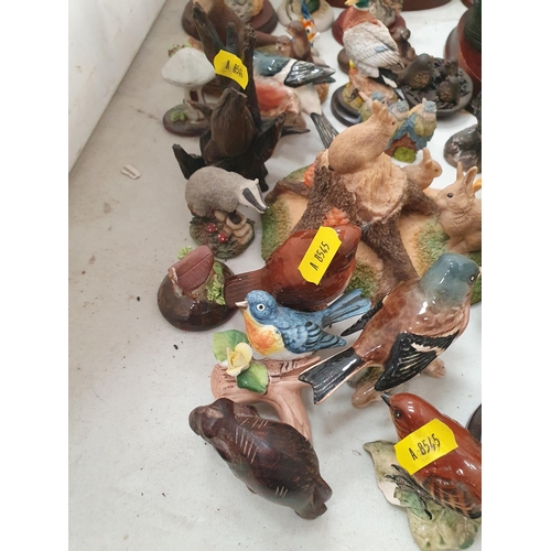 325 - A quantity of animal Figures including Beswick Birds (some A/F)