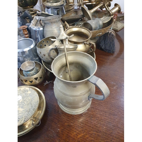 239 - A quantity of brassware including a Stick Stand, a Lamp, a Jug, Tankards, etc, (R6)