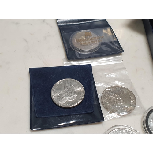 271 - A Westminster box of Collector’s Coins to include a US Morgan Dollar 1890, 
two 1oz Britannia Coins ... 