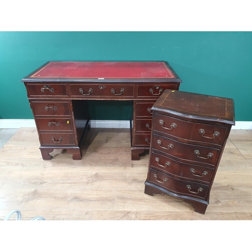 498 - A reproduction mahogany pedestal Desk with inset red tooled writing surface 2ft 8