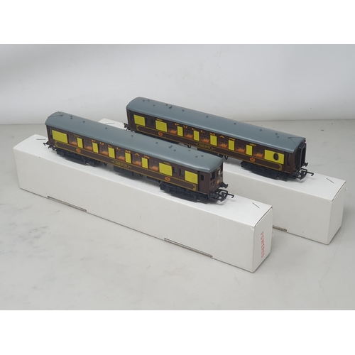 703 - Wrenn 00 gauge W3006/7 Southern Electric Pullman Set, boxed A/F, and a boxed Wrenn W2240 8F 2-8-0 Lo... 