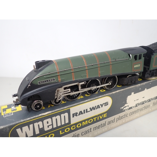 165 - Wrenn 00 gauge W2211 A4 'Mallard'  Locomotive in BR green livery, boxed