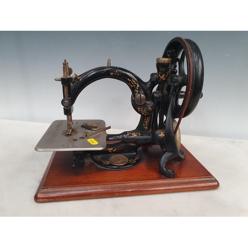 249 - A vintage Willcox & Gibbs Sewing Machine (R8)