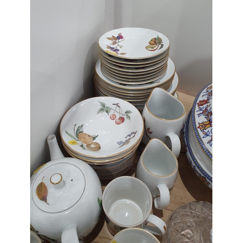 391 - A quantity of Royal Worcester Evesham Tea and Dinner ware, an oval Tureen and Cover, Dressing table ... 