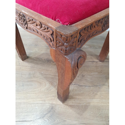 581 - A carved oak Corner Elbow Chair 2ft 5in H x 2ft 4in W (R9)